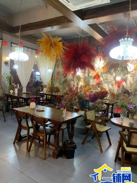 ��һ������������԰��װ�����͹ݣ�ת�ã�ʵ��ͼƬ