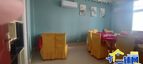 ��һ��������ۻ�԰С���ſڲ�����ת��ʵ��ͼƬ