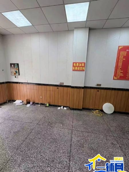 ��һ�������ӱ�����������ת��ʵ��ͼƬ