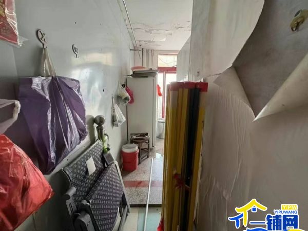 ��һ�������ѵ�С���˳�����ת��ʵ��ͼƬ